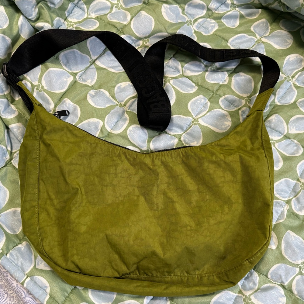 BAGGU Medium Crescent Bag - Avocado